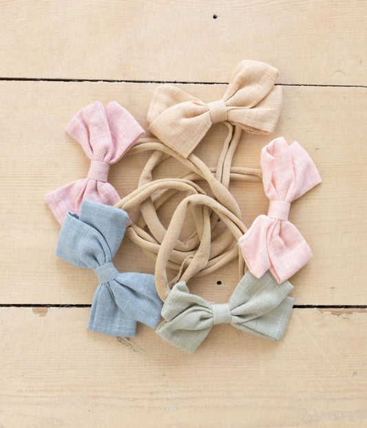 Headband with bow